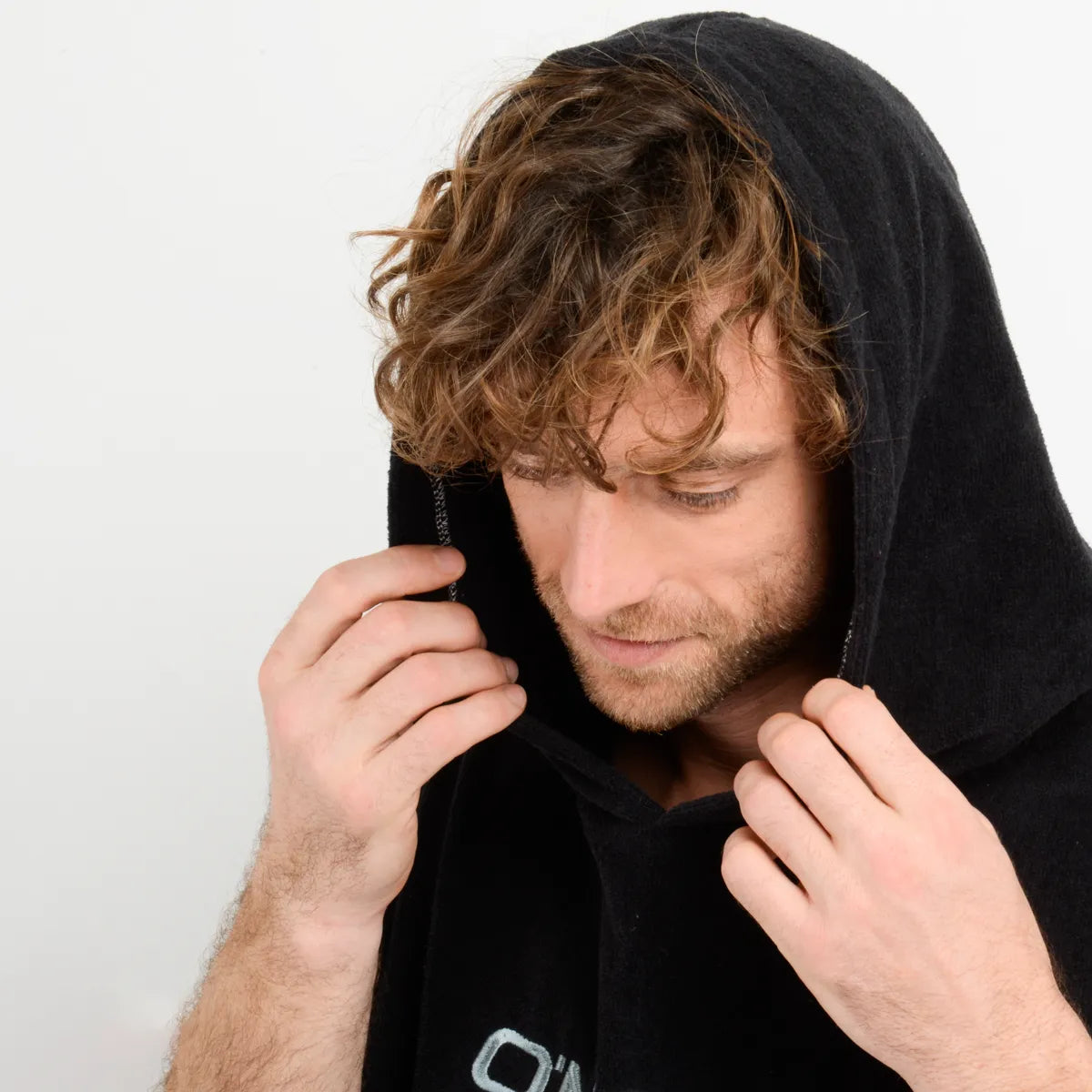 Poncho Toalla Adulto Negro Oneill