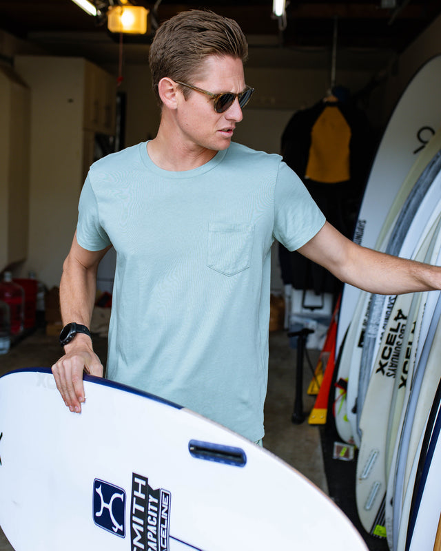 Polera Groovy Pocket Tee Sky Ride Outerknown