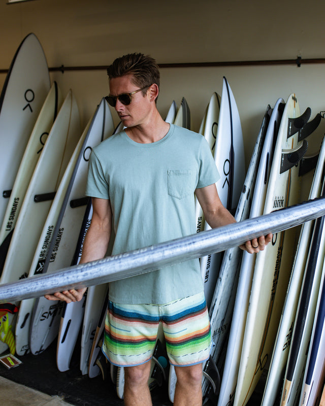 Polera Groovy Pocket Tee Sky Ride Outerknown