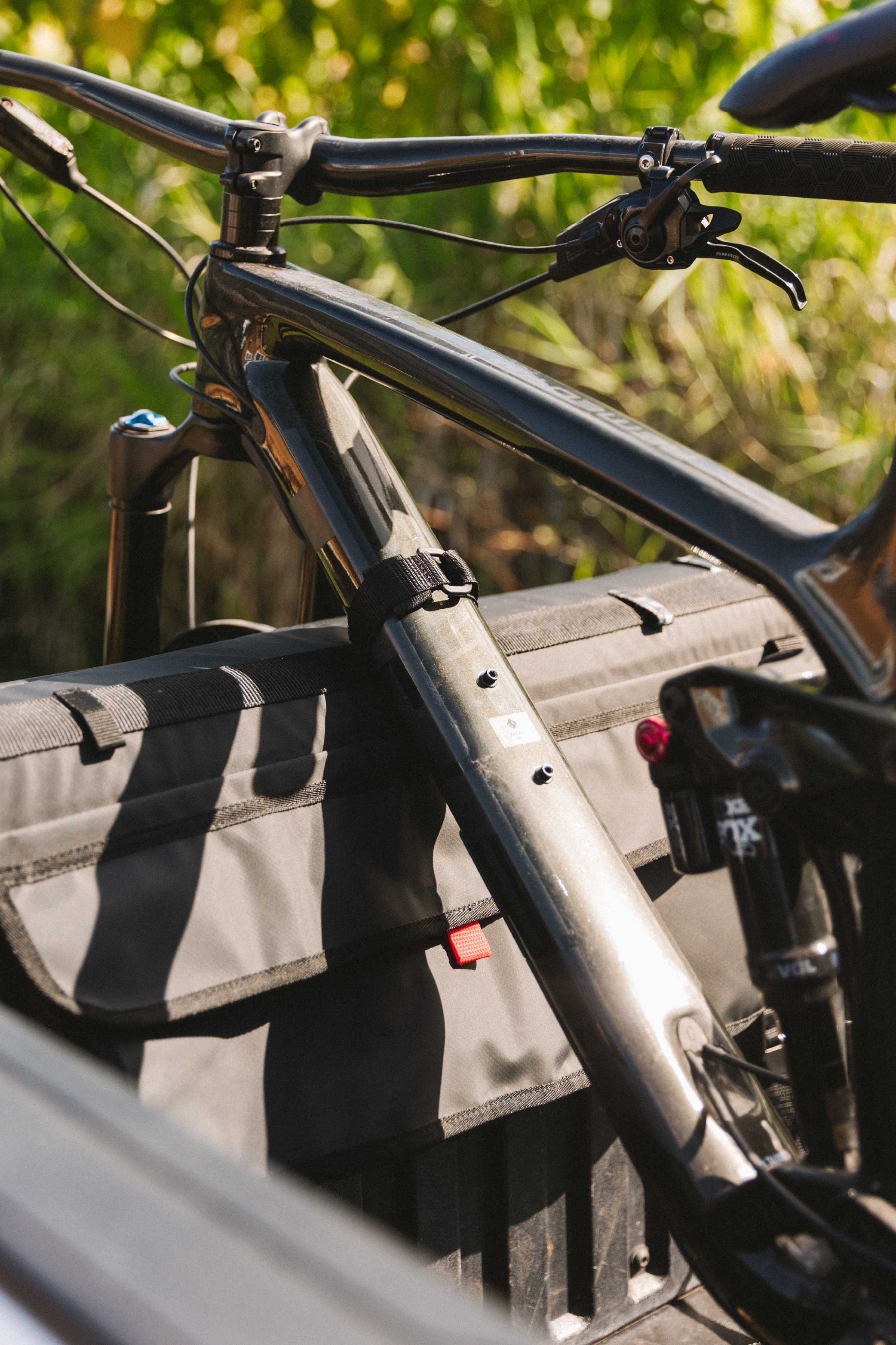 Explorer Full Tailgate Pad