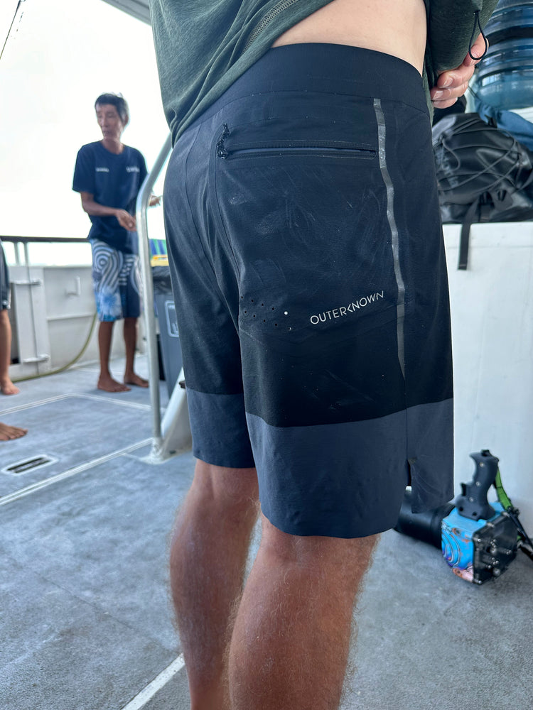 Short Apex Evolution Trunk 17'' Storm Block Outerknown