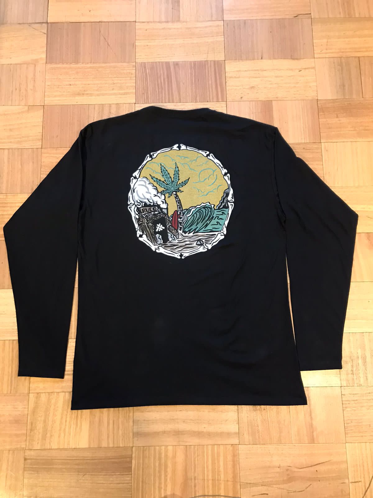 Polera ML Playa Negro El Ruco - El Ruco Surf Shop