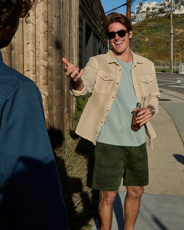 Polera Groovy Pocket Tee Basil Outerknown