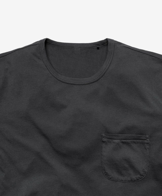Polera Sojourn Pocket Tee Bright Black Outerknown