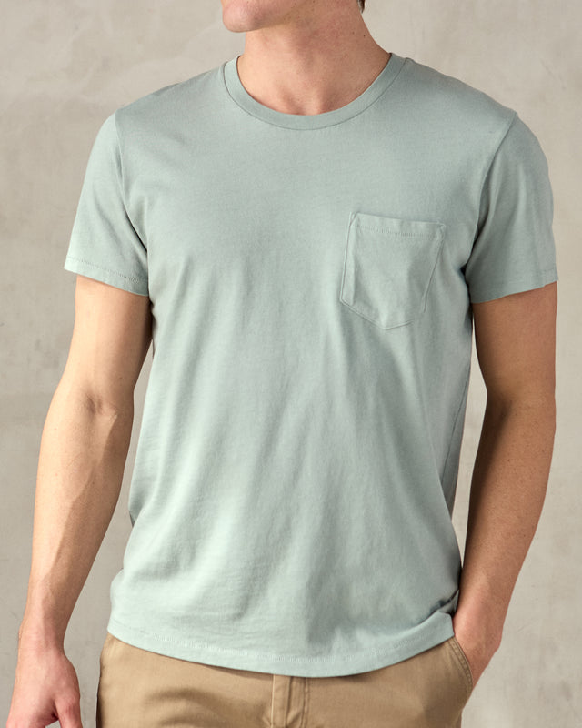 Polera Groovy Pocket Tee Basil Outerknown