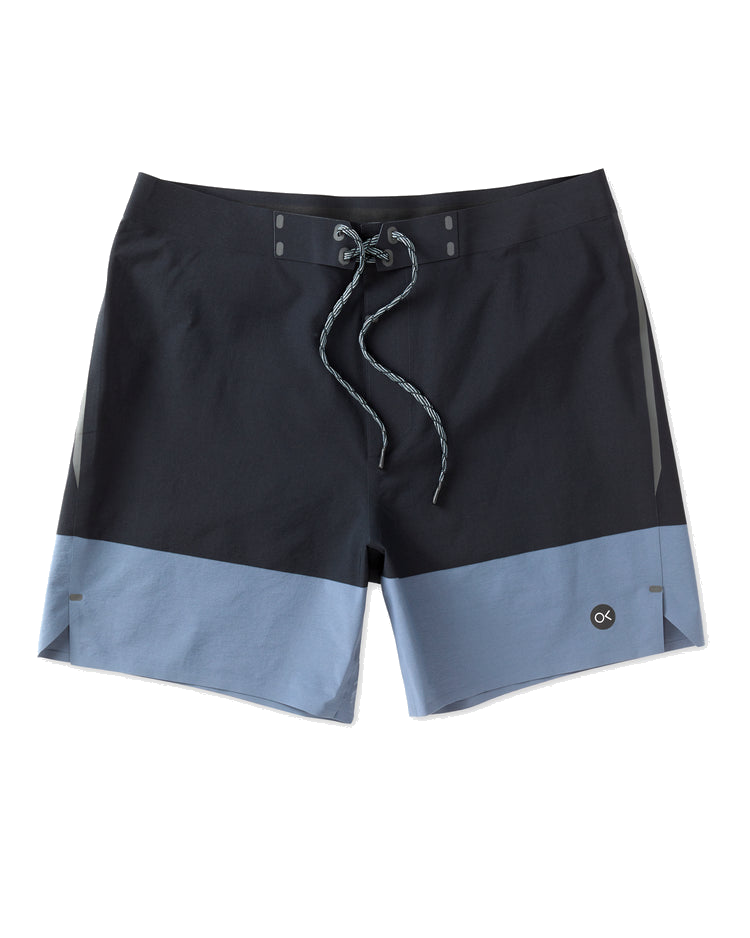 Short Apex Evolution Trunk 17'' Storm Block Outerknown
