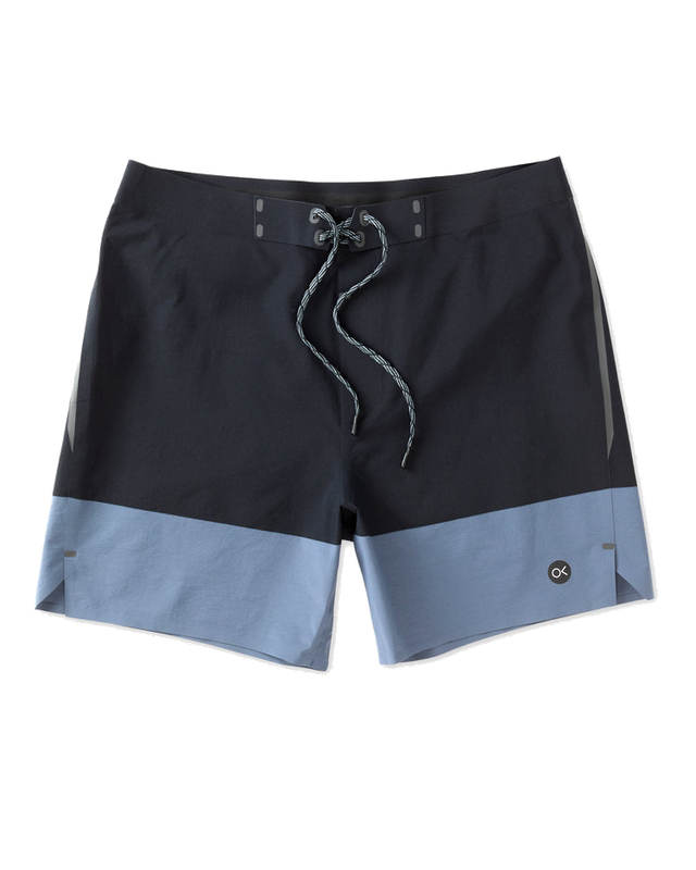 Short Apex Evolution Trunk 17'' Storm Block Outerknown
