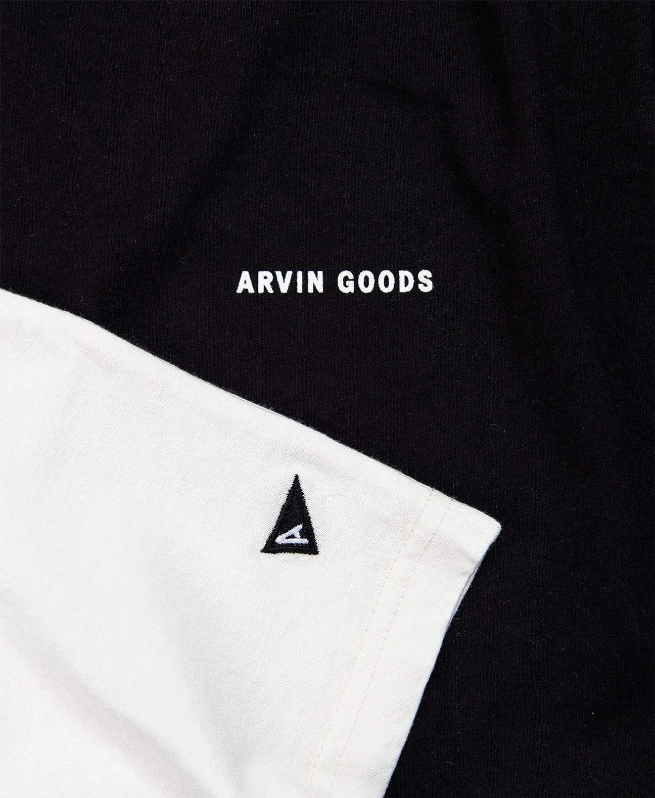 Polera Negra Arvin Goods - El Ruco Surf Shop